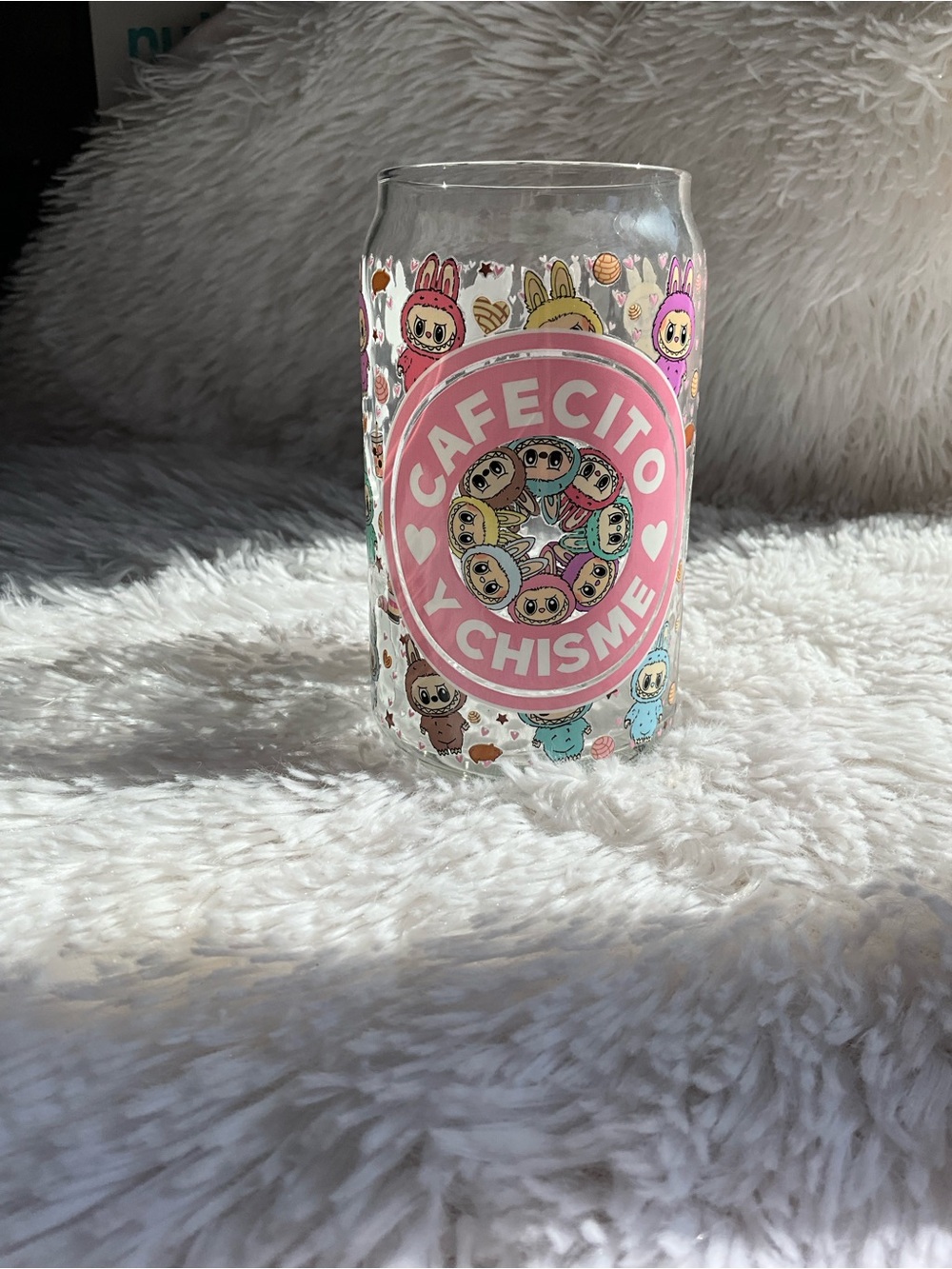 Cafecito Y Chisme Pink Decorative Glass Cup - Cute Character Design